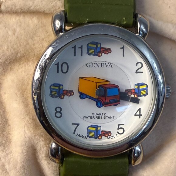 Geneva Truck-Themed Rotating Dial Watch, 27mm NWOT - Picture 2 of 5